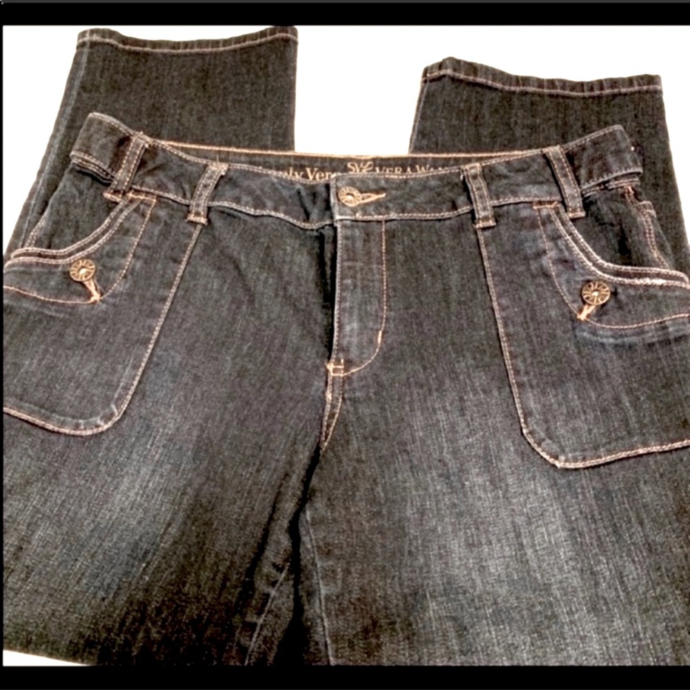 Vera Wang Cropped Straight Jeans NWOT 10P 👖